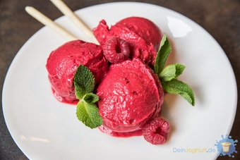 Himbeer-Joghurt Eis